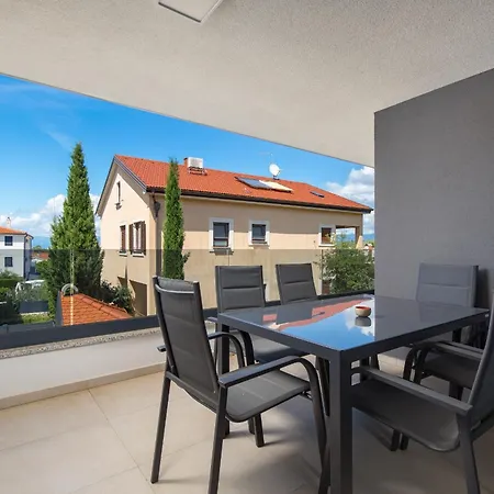Appartamento With Parking Space Vantacici, Krk - 25536 Malinska