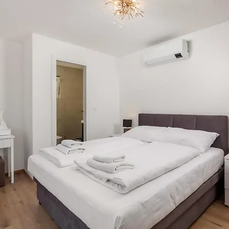 With Parking Space Vantacici, Krk - 25536 Appartement